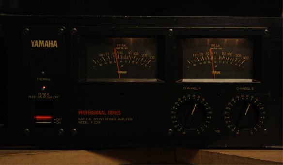 The dancing meters of the Yamaha P-2200